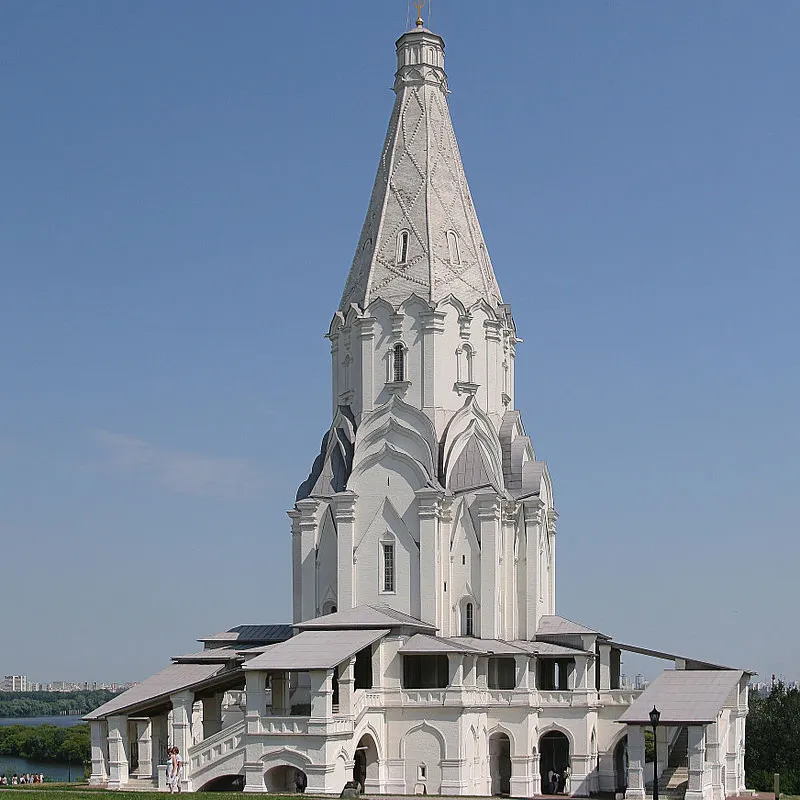 В рус­ской ка­мен­ной ар­хи­тек­ту­ре
