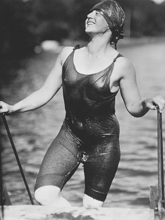 Бо­лее 300 сним­ков