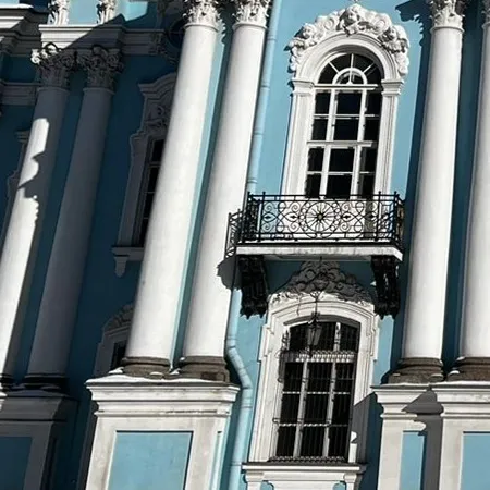 Леп­ные на­лич­ни­ки