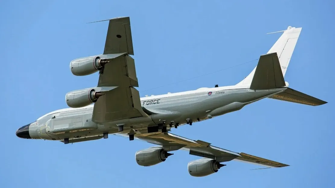 RC-135W
