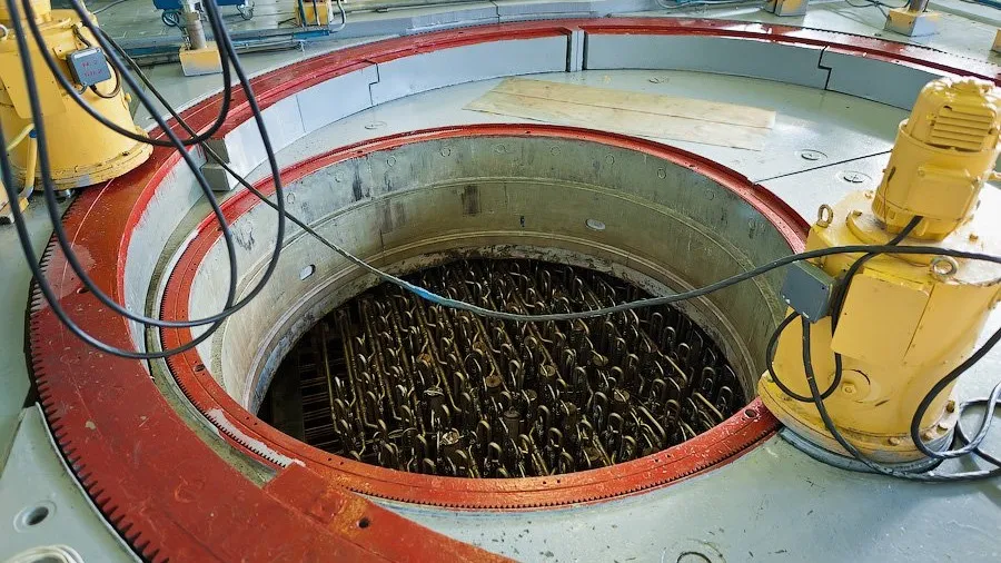 Конс­трук­ция ре­ак­то­ра