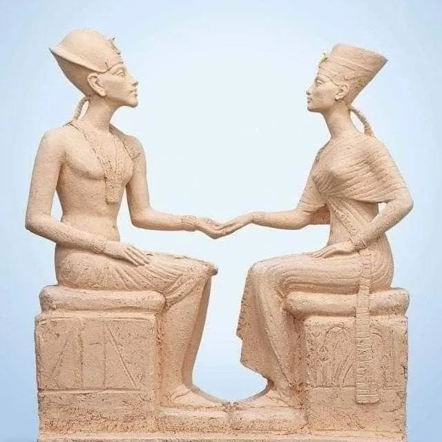 Суп­руг Эх­на­тон