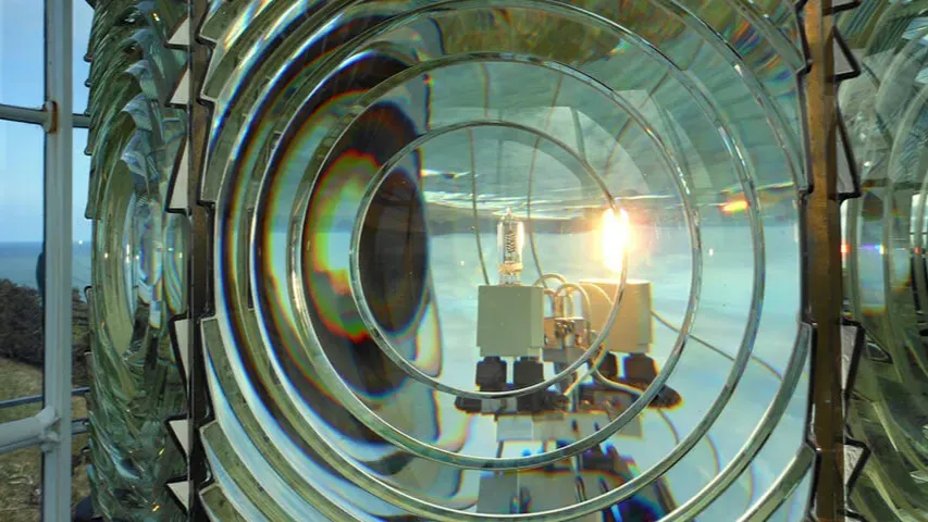 Баш­ня с лин­зой Фре­неля (ра­нее)