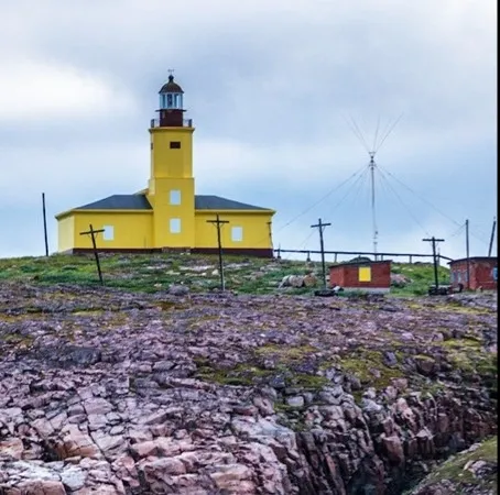 Ка­мен­ная вось­миг­ранная баш­ня 