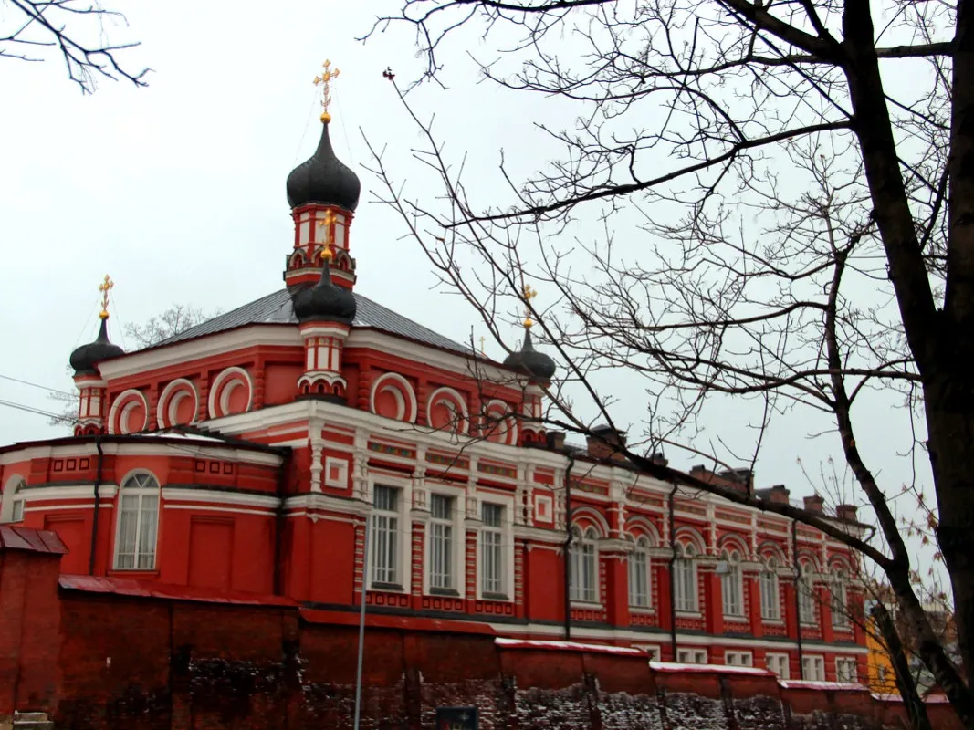  Бо­горо­дице-Рож­дес­твенский мо­нас­тырь