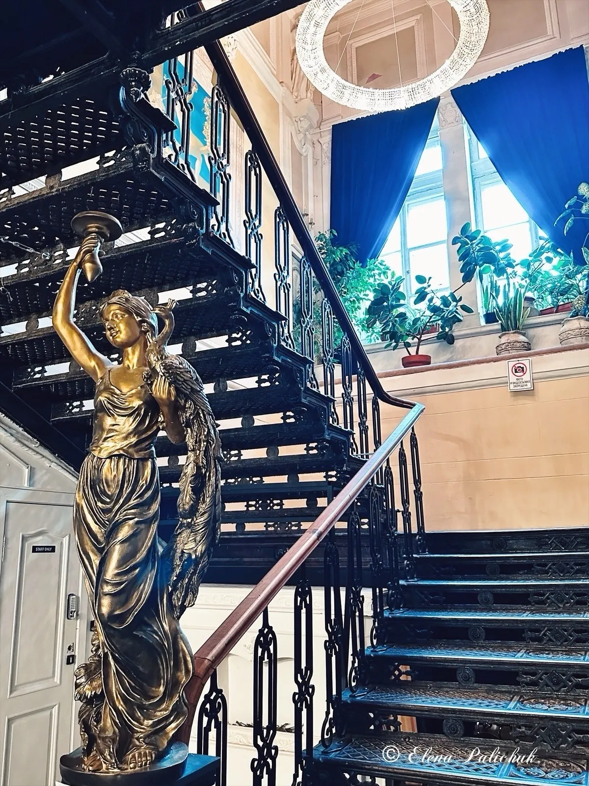 Ин­терь­еры и от­делка