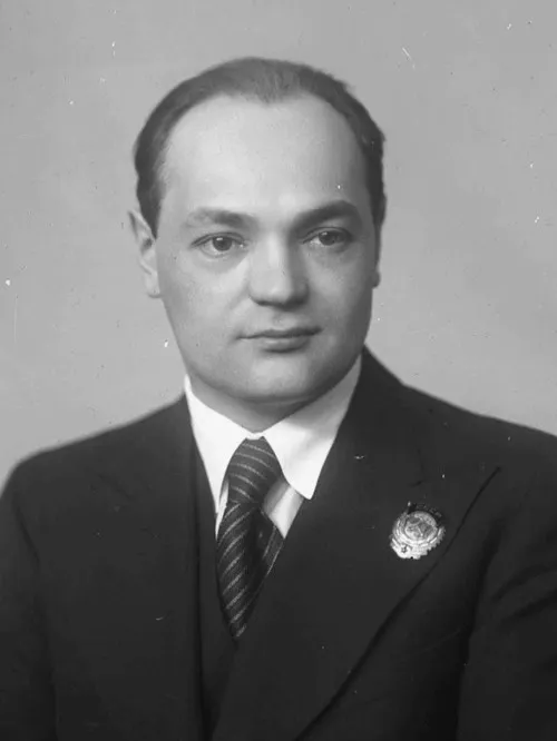 Ни­колай Пав­ло­вич Хме­лёв