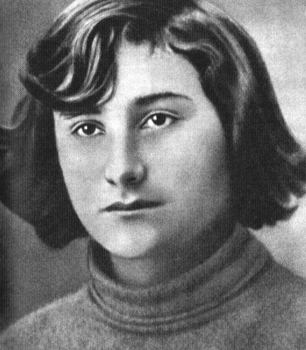 Юдифь Са­мой­лов­на Гли­зер
