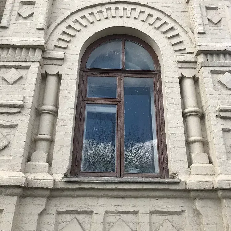 Ху­дожес­твен­ные про­из­ве­дения внут­ри