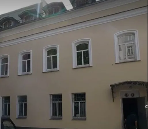 Дво­ровый фа­сад