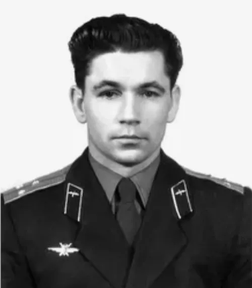 Гри­горий Не­любов