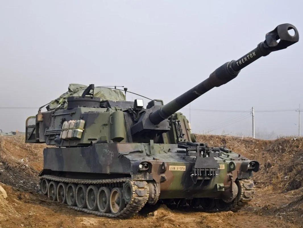 Ар­тилле­рия — ос­но­ва на­зем­ных бо­ев