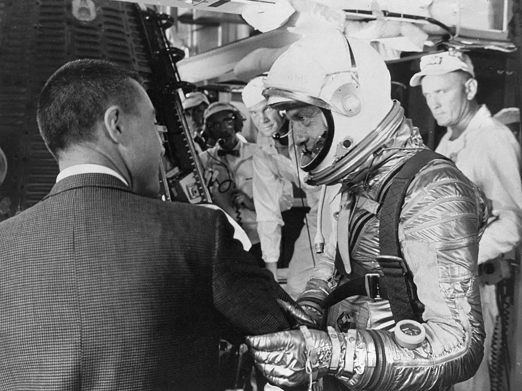 Аме­рика до­гоня­ет